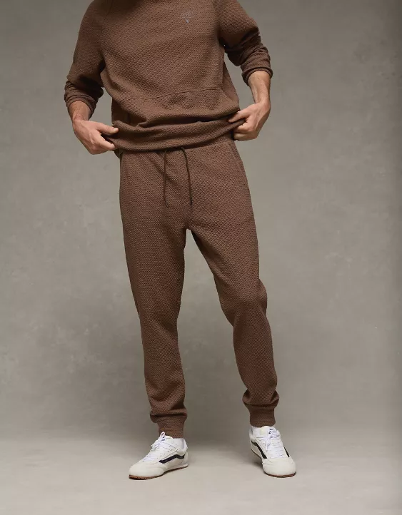 AE 24/7 Textured Fleece Jogger - Image 7