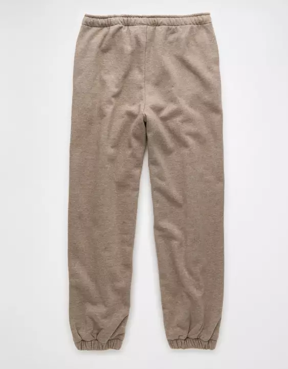 AE Everyday Luxe Sweatpant - Image 4