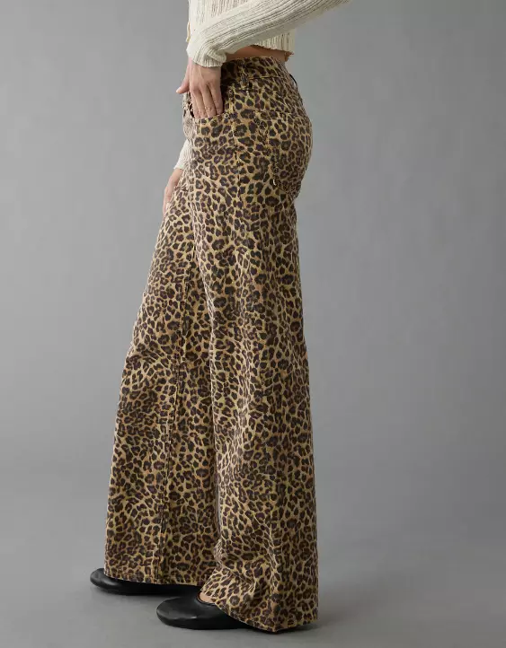 AE Stretch Leopard Low-Rise Baggy Wide-Leg Pant - Image 5