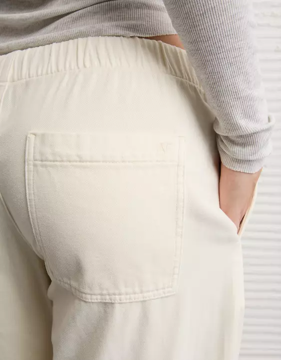 AE Cozy Dreamy Drape Low-Rise Ultra Wide-Leg Jean - Image 7