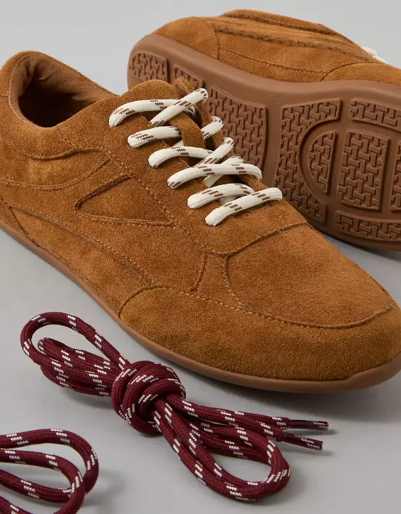 AE Low Retro Sneaker - Image 2